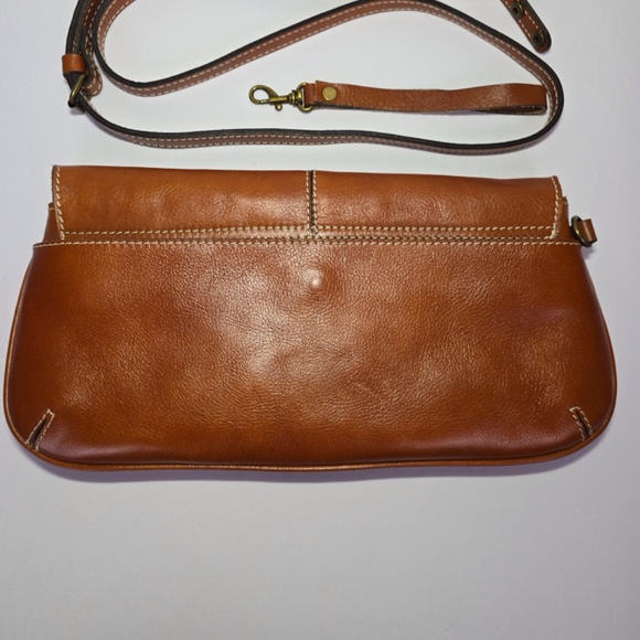Patricia Nash Baku Brown Leather Crossbody/Wristlet - Adjustable Strap NWOT - Picture 4 of 10